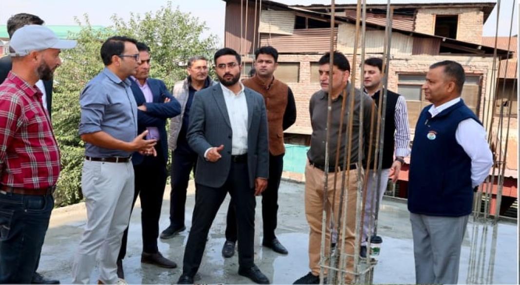 DC Srinagar inspects progress in construction of District Circuit House Bemina, Additional Accommodation Block of Sainik Bhawan